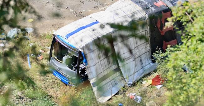 Шофьорът на катастрофиралия край Своге автобус е мислил за самоубийство