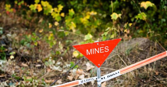 Военнослужещи от Сухопътните войски разузнаха извлякоха и транспортираха за унищожаване