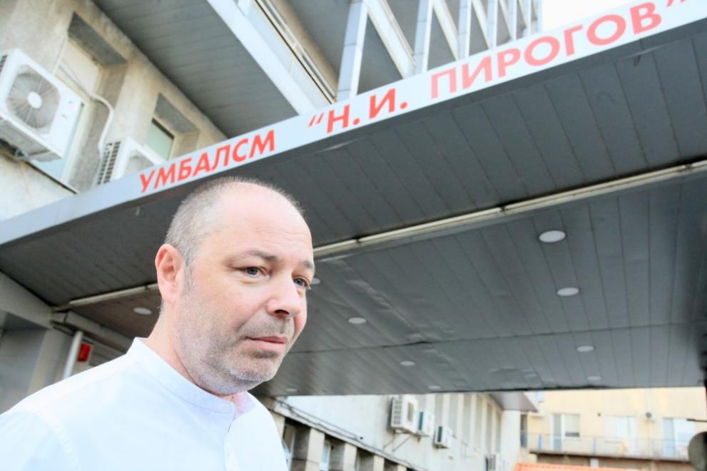Заместник-директорът на болницата проф. Николай Габровски