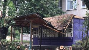 Буря нанесе щети в Гълъбово