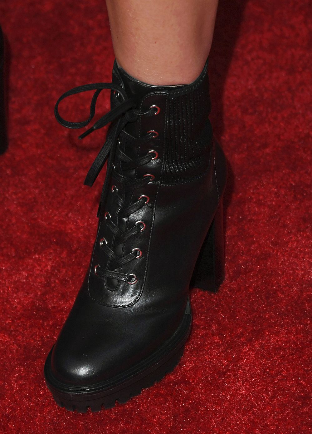 Дебра Месинг