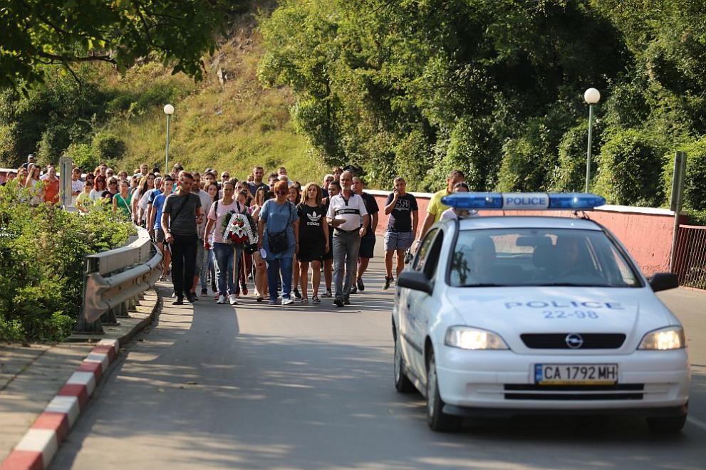 На 29 август се проведе протест на жителите на Своге с настояване за ремонт на пътя, където стана трагичната катастрофа на 25 август