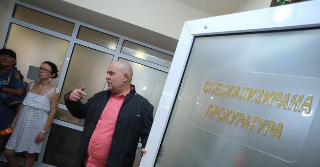 Бизнесмените Ветко и Маринела Арабаджиеви се оказаха във Франция докато