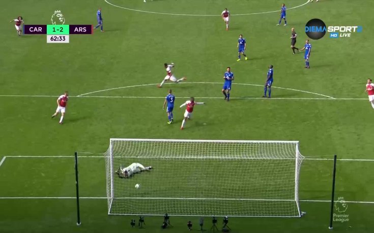 Арсенал пак поведе на Кардиф