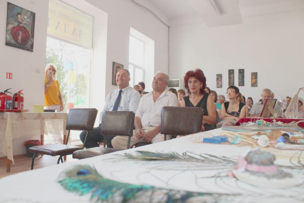 Художничка от Исперих откри седмата си изложба