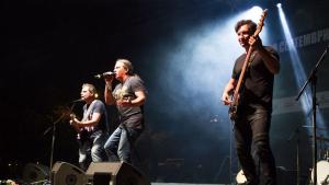 С качествено пиво и български рок