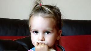 малката Лора