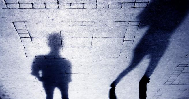 Софиянец отвлякъл и изнасилил три проститутки 43 годишен мъж от София
