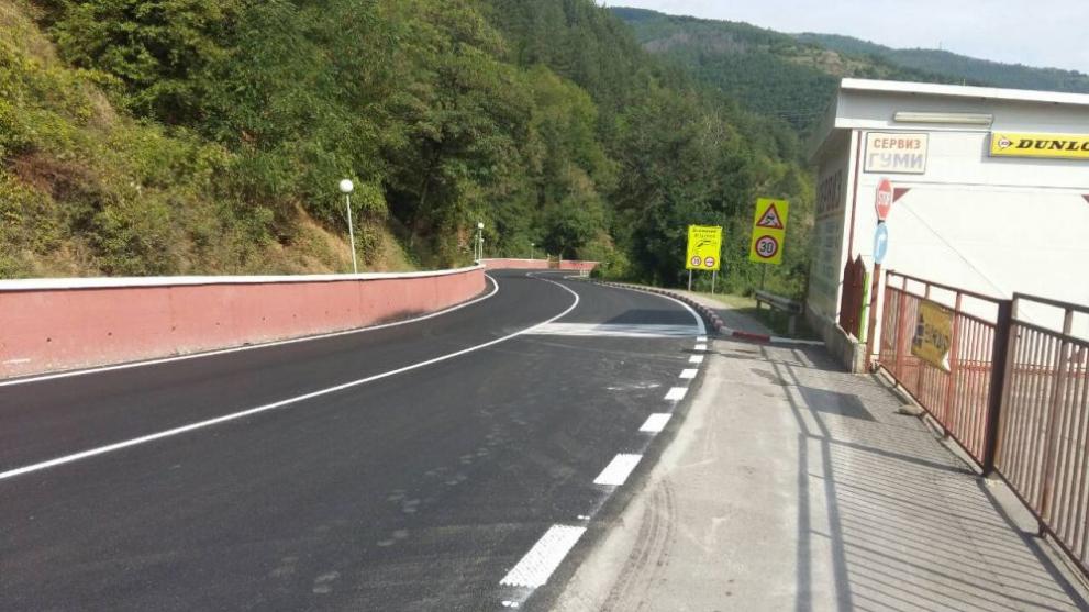  АПИ Своге София път асфалт 