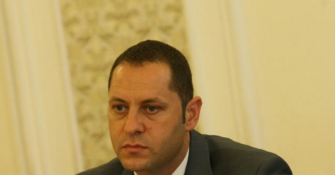 Предложеният за министър на транспорта Александър Манолев поиска премиерът Бойко