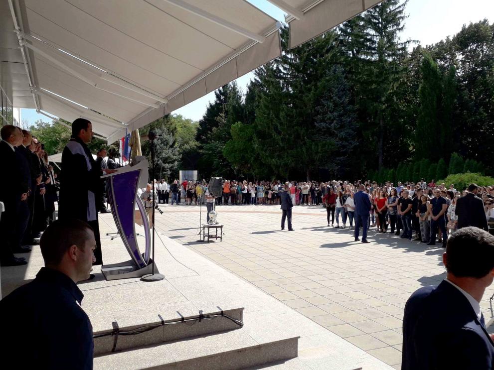 Над 1100 първокурсници прекрачват прага на Шуменския университет.