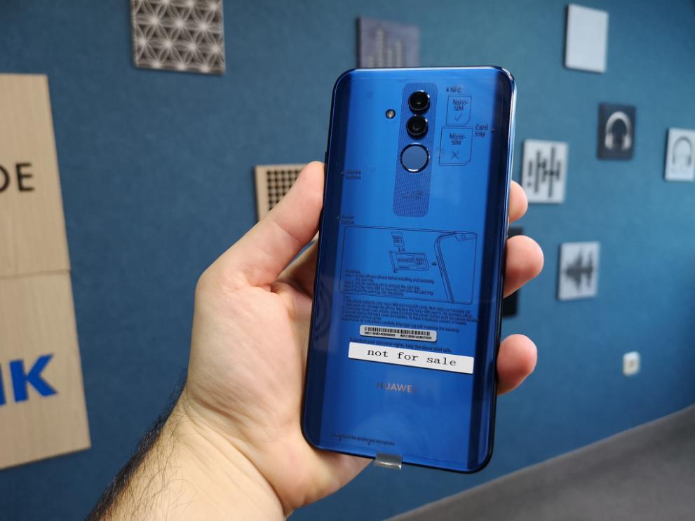 Първо по Дарик - Huawei mate 20 light