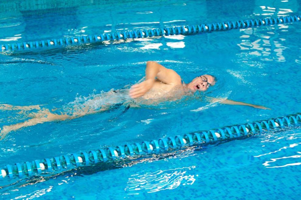 74-годишният Ангел Милков преплува 10 километра