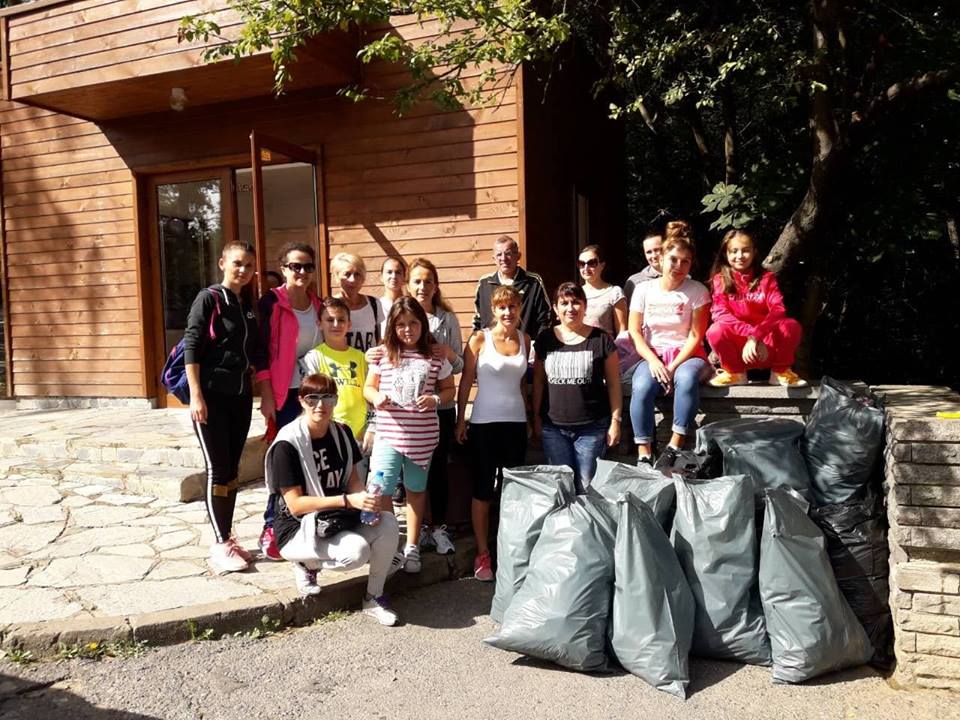 Областна администрация - Кюстендил бе партньор в кампанията Да изчистим България заедно