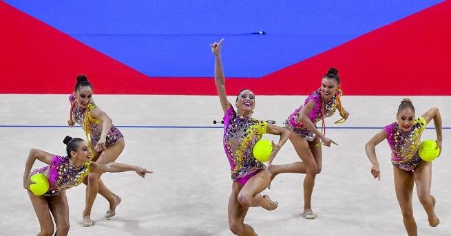 Грациите от ансамбъла на България по художествена гимнастика не скриха