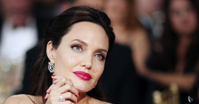 Анджелина Джоли не изключи идеята да се заеме с политика