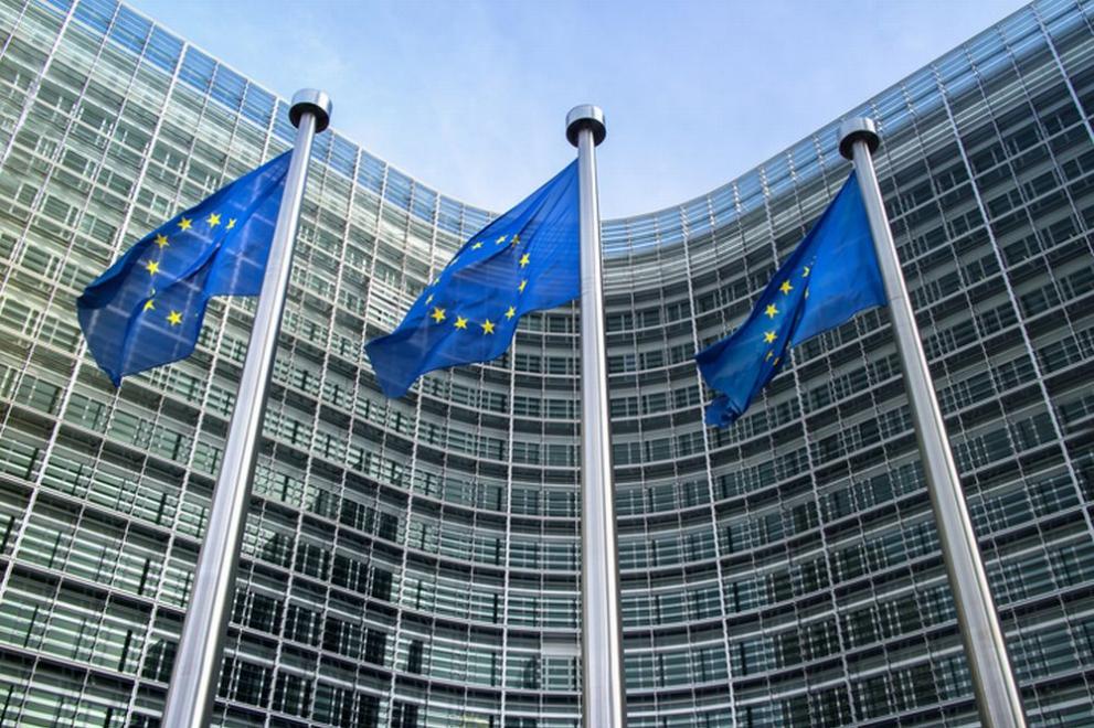 Европейската комисия (ЕК) предлага мащабни нови инвестиции в цифрова инфраструктура.
