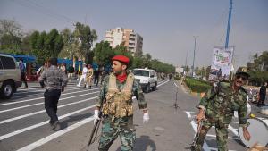 Въоръжени лица откриха огън на базар в югозападния ирански град