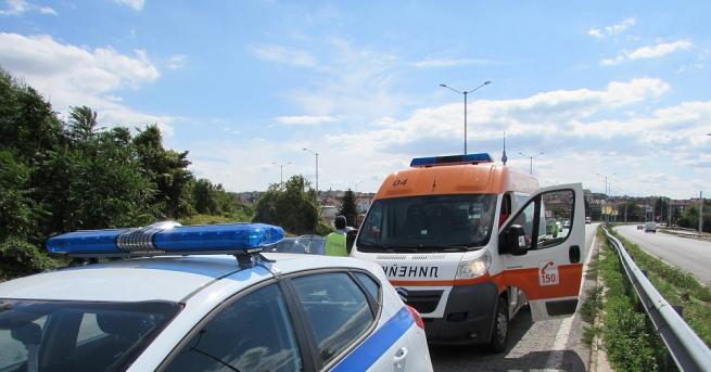 25 годишен моторист загина на пътя между Карлово и Сопот съобщиха