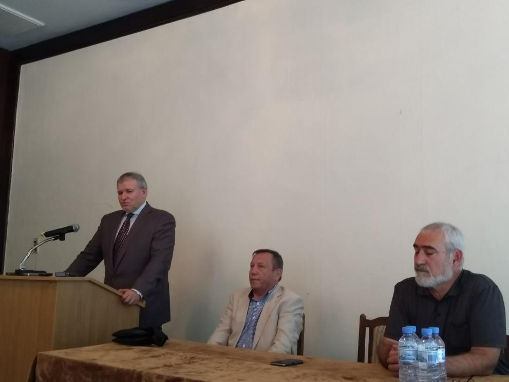 /отляво - надясно/ Румен Христов, д-р Ганчо Стоянов, Веселин Димитров