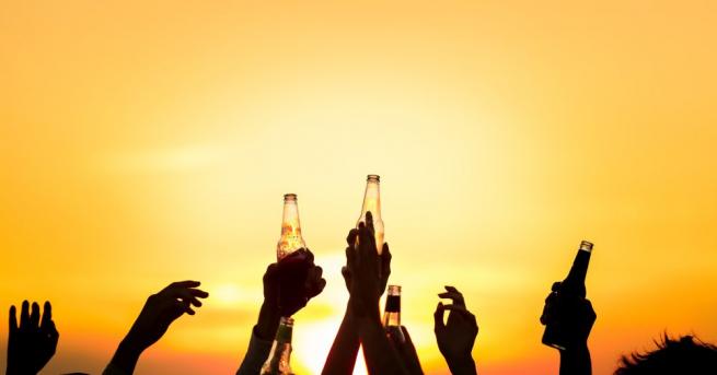 Китаец живял една година със заседнала супена лъжица в стомаха