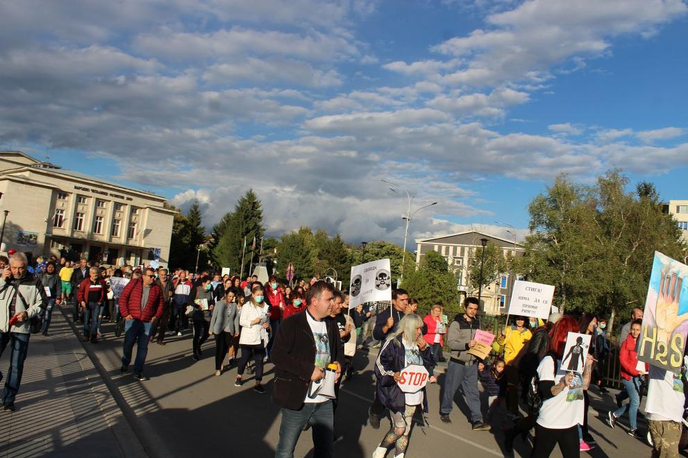 Близо 500 протестиращи се заканиха: Следващият път затваряме пътя Русе – Варна