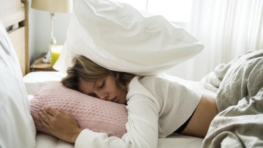 Учени определиха най-вредната поза за сън