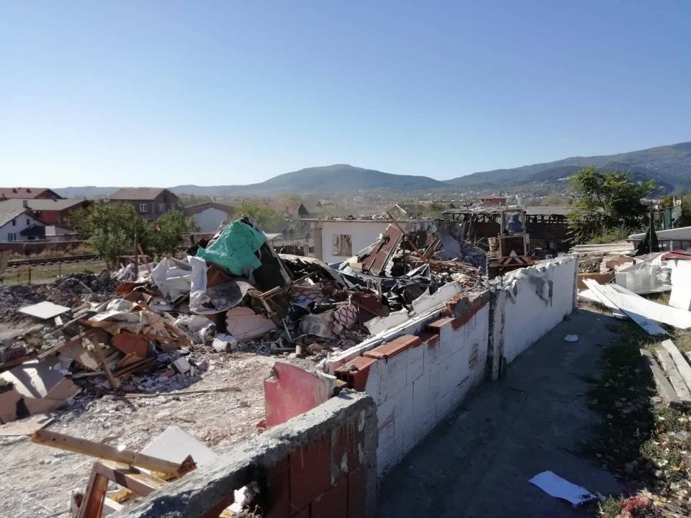  Акция по срутване на противозаконни ромски къщи в кв. Изток 