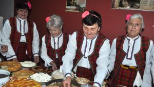сталево кулинарен