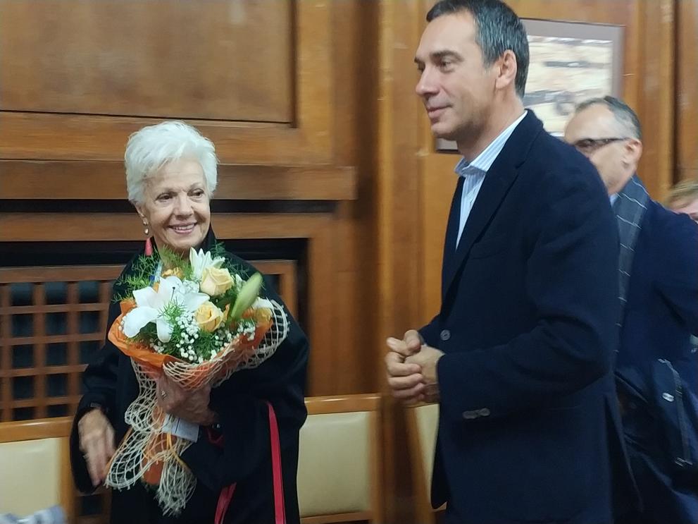  Райна Кабаиванска с кмета на Бургас Димитър Николов 
