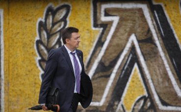 Шеф на Левски: Срещу Славия влизаме с 