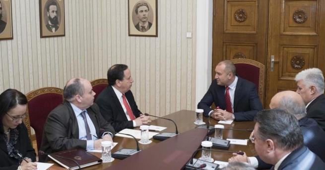 България цени високо приноса на Тунизийската република за стабилизиране на