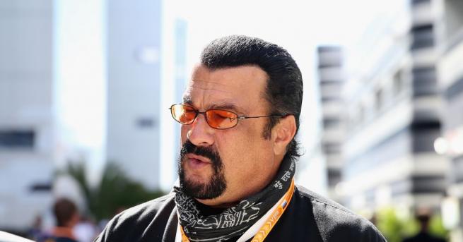 Американският актьор Стивън Сегал беше гост на програмата Newsnight в