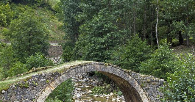 Исторически мост в Турция изчезна безследно, подозира се, че е