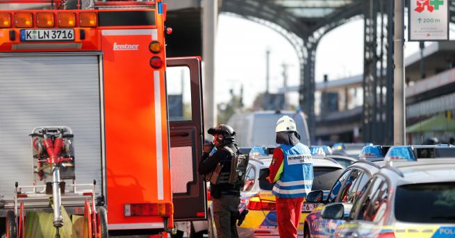 Заложници са взети близо до централната гара в Кьолн Инцидентът