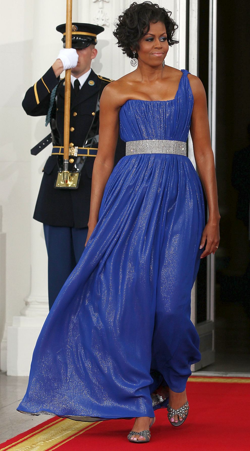 Мишел Обама в рокля на Margarita Zavala през 2010 година