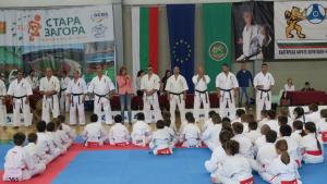 Над 100 деца от цялата страна участваха в киокушин карате