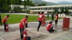 млади огнеборци