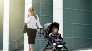 майка бизнесдама бебе