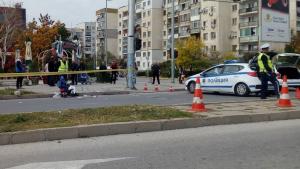 автобус прегази майка с количка