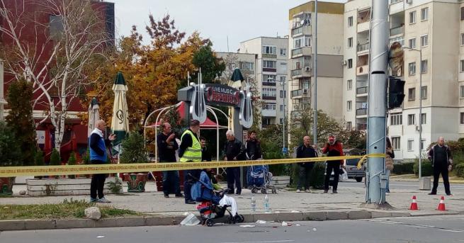 Автобус на пловдивския градски транспорт удари майка с детска количка