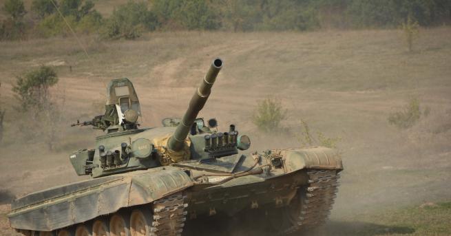 За първи път от 10 години Министерството на отбраната договори