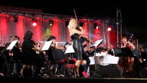 Люси Дяковска