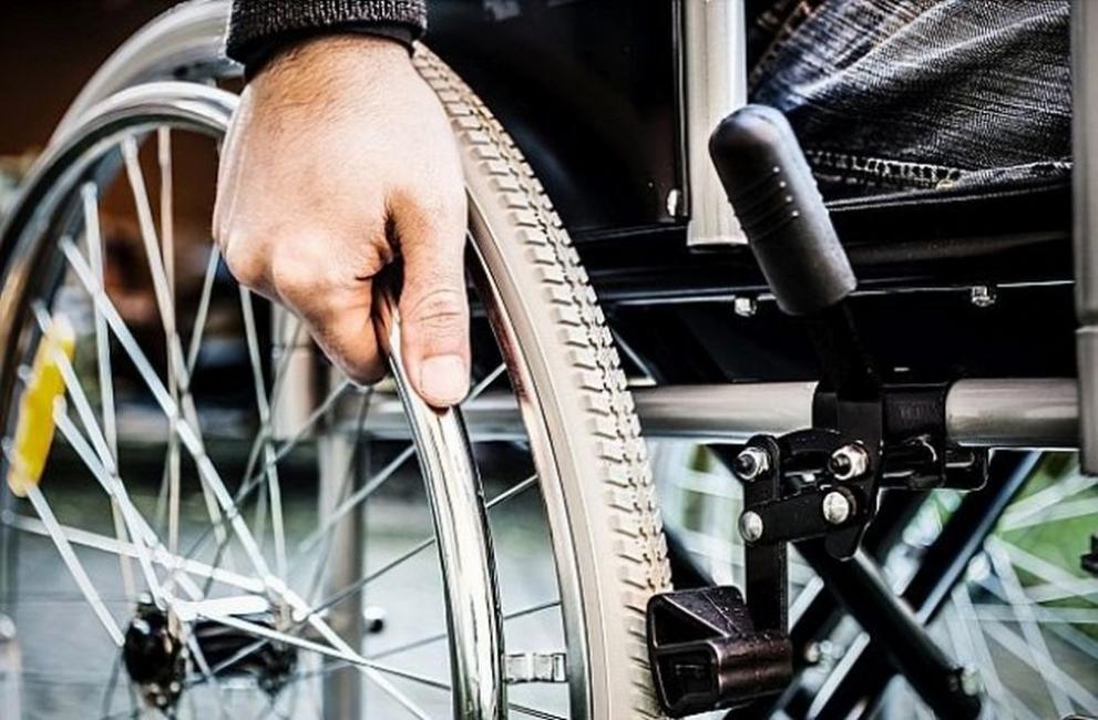 Грижата за човек над 18 г. в инвалидна количка е доста по-трудна от тази за дете на 2 г., казва Антоанета Иванова от организацията Спина бифида и хидроцефалия