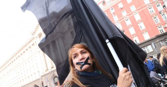 Майките на деца с увреждания от инициативата Системата ни убива