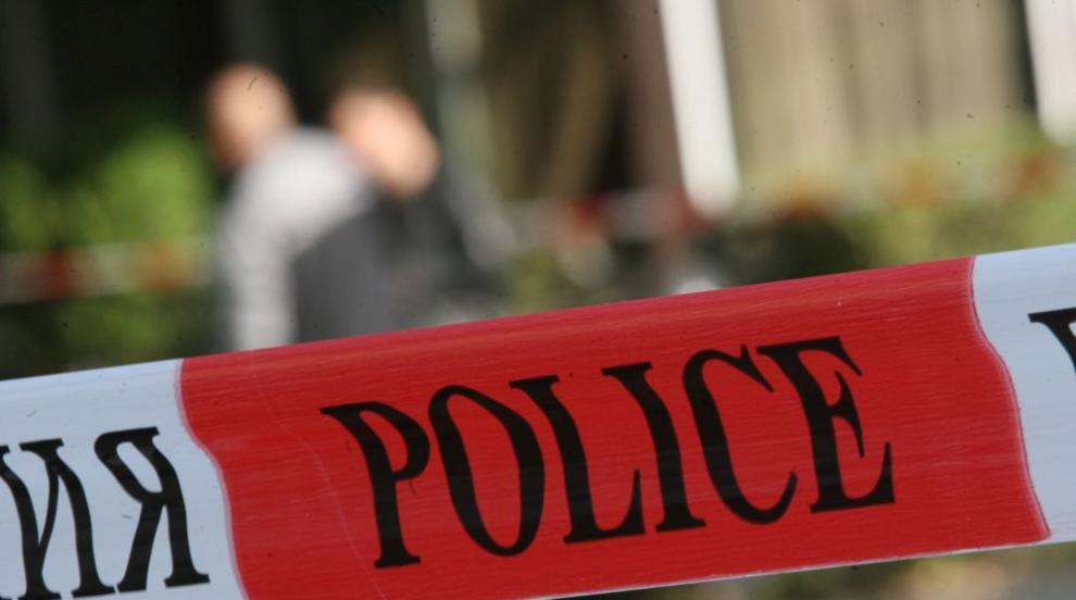 Разследват смъртта на мъж, открит с прободни рани във Варна