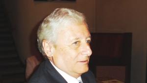 Юлий Йорданов Лом