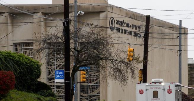 46 годишен стрелец е убил 11 души при нападението в синагога