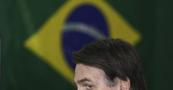 Крайнодесният президент на Бразилия Жаир Болсонаро призова своите привърженици да