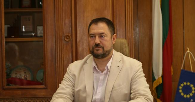 С решение на правителството Петър Харалампиеве освободен като председател на